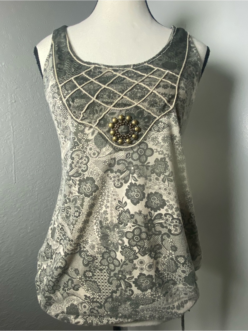 Y2K Cream & Grey Floral Lace Print Embellished Drawstring Racerback Tank Small